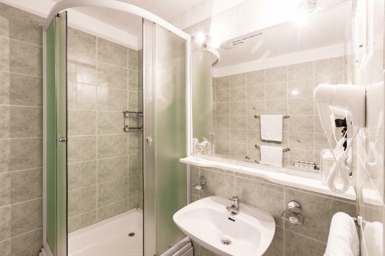 Hotel Bistra, Resort Mavrovo Bagian luar foto